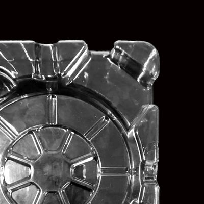 36 años de experiencia en la fabricación de placas de protección de bordes personalizadas para componentes electrónicos
